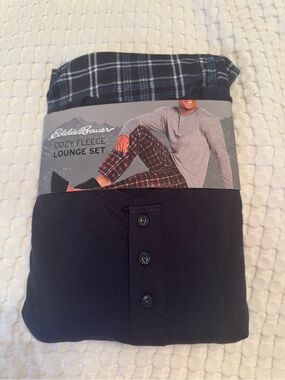 Eddie Bauer Blue Top with Navy Plaid Lounge Set